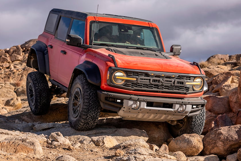 autos, cars, features, ford, off-road, ford bronco, opinion, technology, video, 5 coolest features of the ford bronco raptor