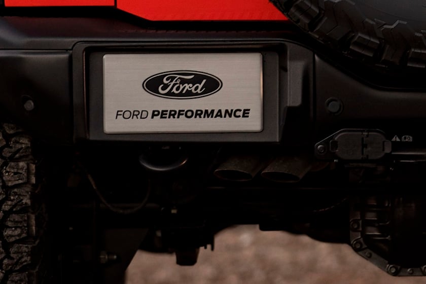 autos, cars, features, ford, off-road, ford bronco, opinion, technology, video, 5 coolest features of the ford bronco raptor