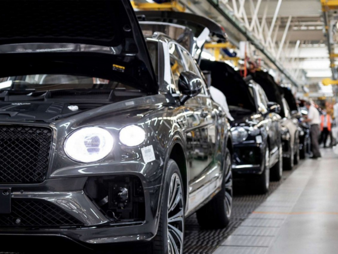 autos, bentley, cars, car reviews, driving impressions, first drive, goauto, road tests, bentley secures uk production of its first bev