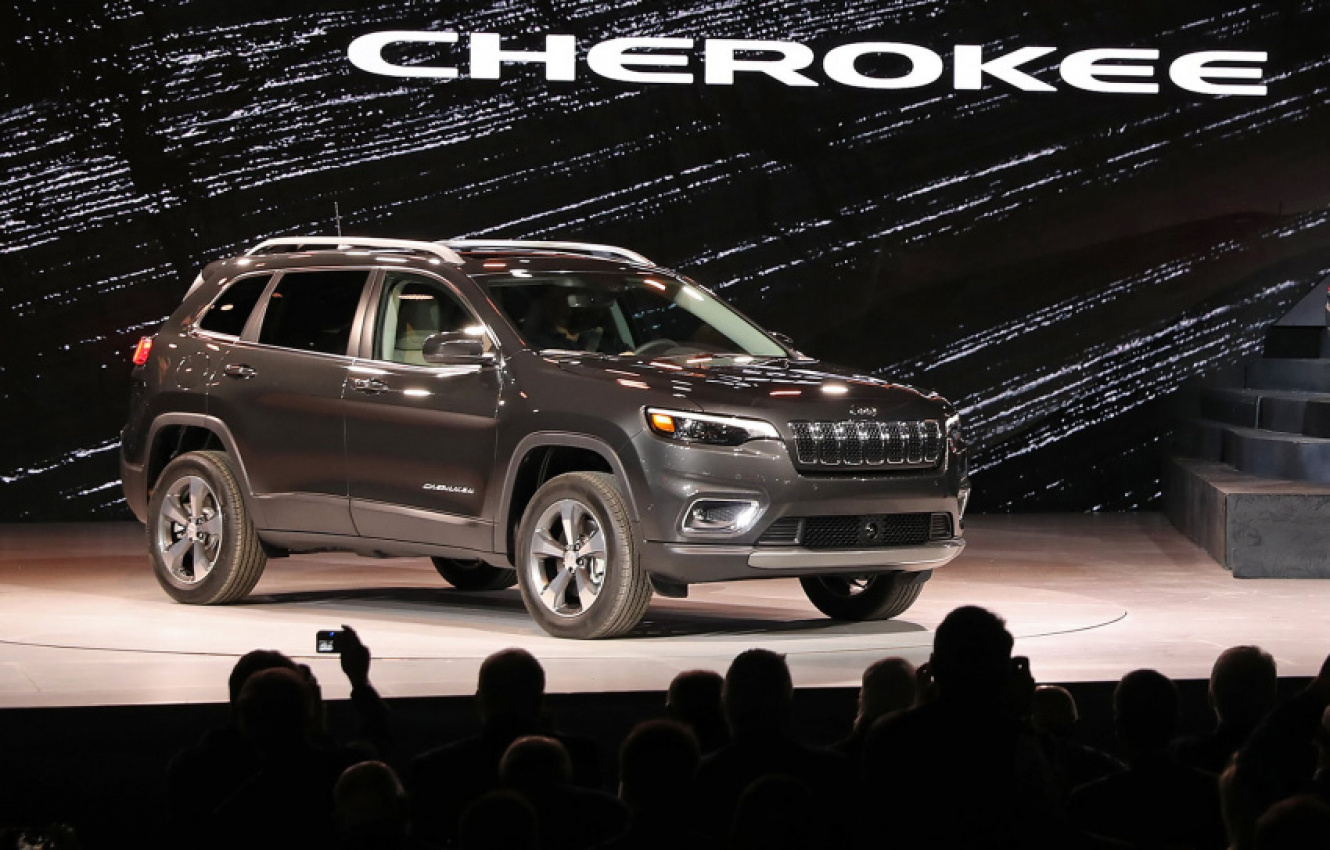 autos, cars, jeep, jeep cherokee, android, facelifted jeep cherokee debuts at detroit