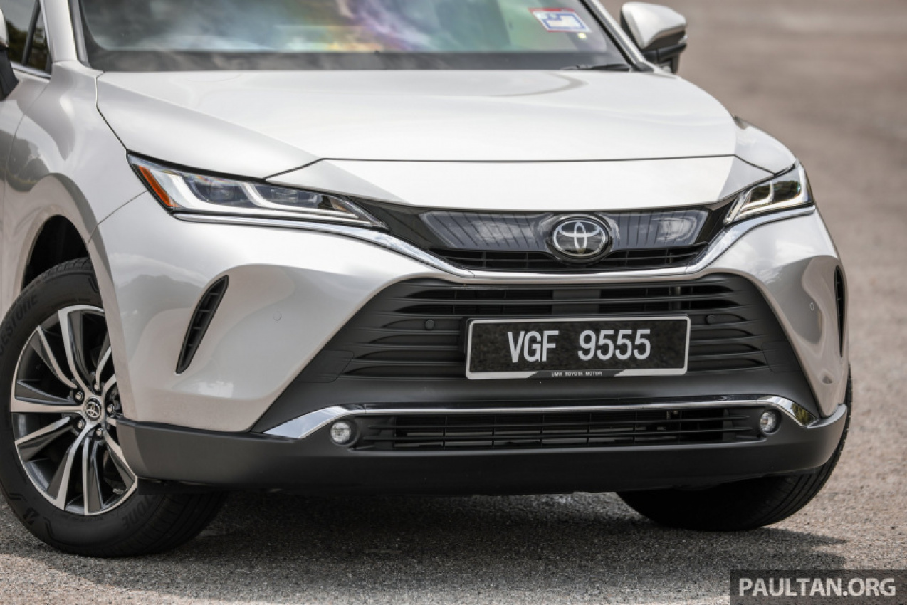 autos, cars, reviews, toyota, cars, toyota harrier, review: 2022 toyota harrier in malaysia – rm250k