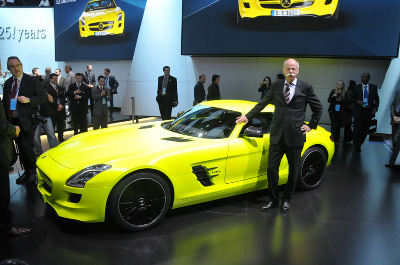 autos, cars, mercedes-benz, mg, review, 2010s cars, amg, amg model in depth, mercedes, mercedes amg, mercedes concept in depth, mercedes-benz model in depth, 2011 mercedes-benz sls amg e-cell