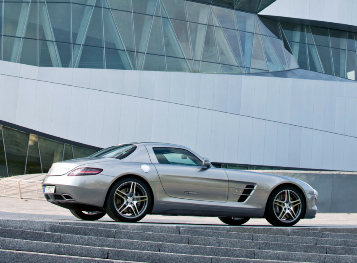 autos, cars, mercedes-benz, mg, review, 2010s cars, amg, amg model in depth, mercedes, mercedes amg, mercedes-benz model in depth, 2010 mercedes-benz sls amg