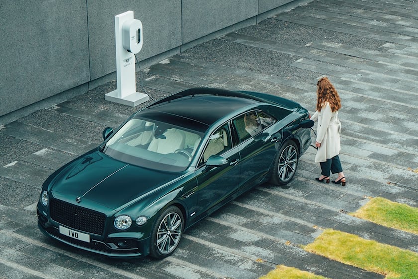 autos, bentley, cars, electric vehicles, industry news, bentley doubles down on commitment to evs