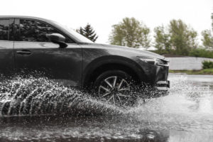 all articles, autos, cars, how to, how-to, how to, how to stay safe when driving in the rain