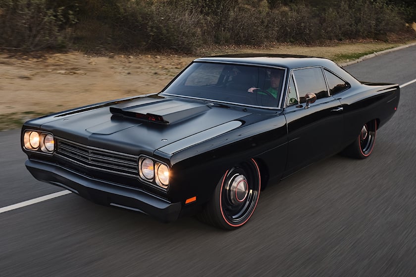 autos, cars, classic cars, hp, plymouth, muscle cars, kevin hart's latest ride is a custom plymouth roadrunner with a 940-hp v8