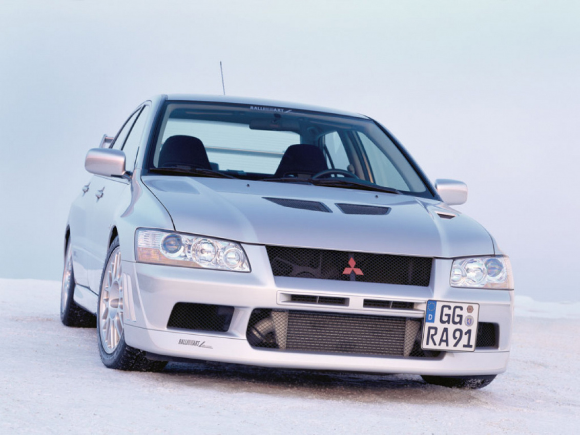 autos, cars, mitsubishi, review, 2000s cars, mitsubishi model in depth, 2001 mitsubishi lancer evolution vii