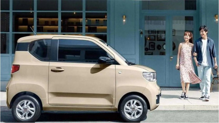 autos, cars, mini, cheap chinese ev wuling hong guang mini sold more than maruti wagonr, swift and baleno in december 2021!