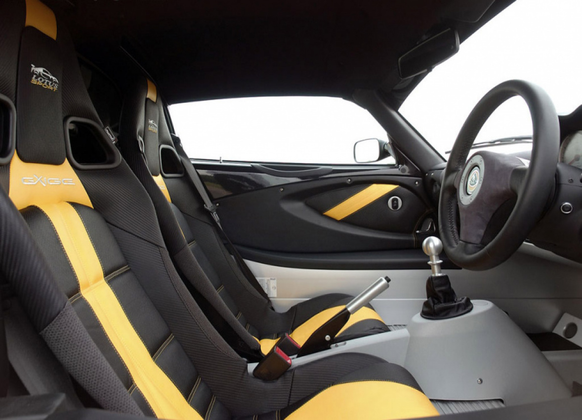 autos, cars, lotus, review, 0-60 4-5sec, 200-300hp, 2000s cars, exige, inline 4, lotus exige, lotus model in depth, review, 2006 lotus exige s british gt special edition