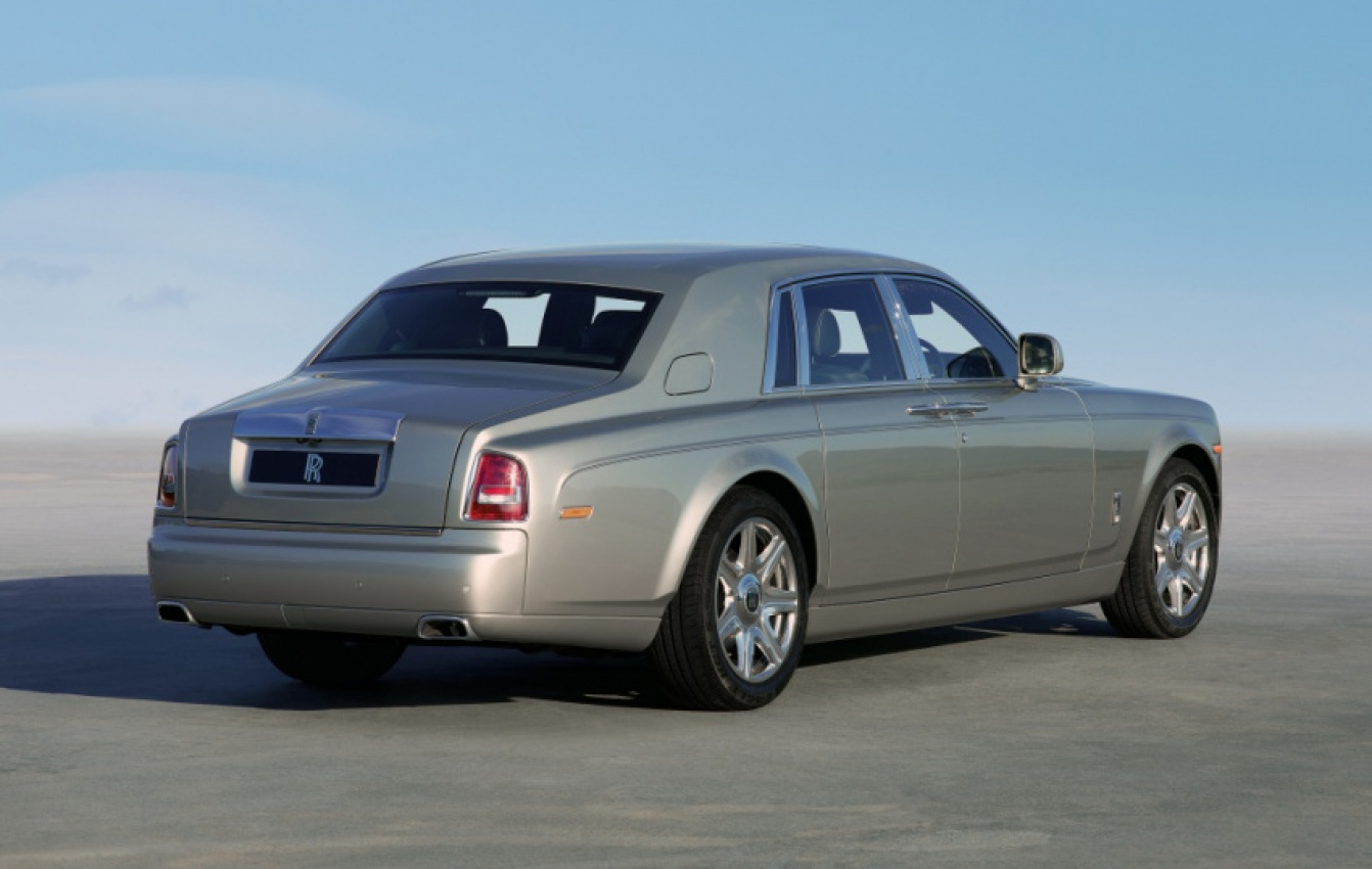 autos, cars, review, rolls-royce, 0-60 5-6sec, 2010s cars, 400-500hp, luxury cars, recent era rolls in depth, rolls-royce model in depth, v12, 2012 rolls-royce phantom series ii