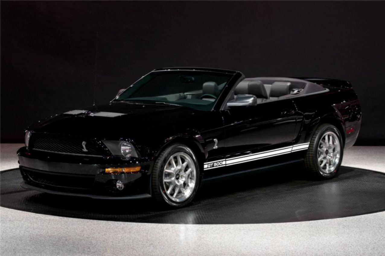 autos, cars, review, shelby, 2000s cars, 400-500hp, best of the best, classic, ford, ford mustang, muscle, muscle car, mustang, professionally tuned car, roadster, shelby cobra, shelby model in depth, tuned mustang, 2007 shelby cobra gt500 40th anniversary