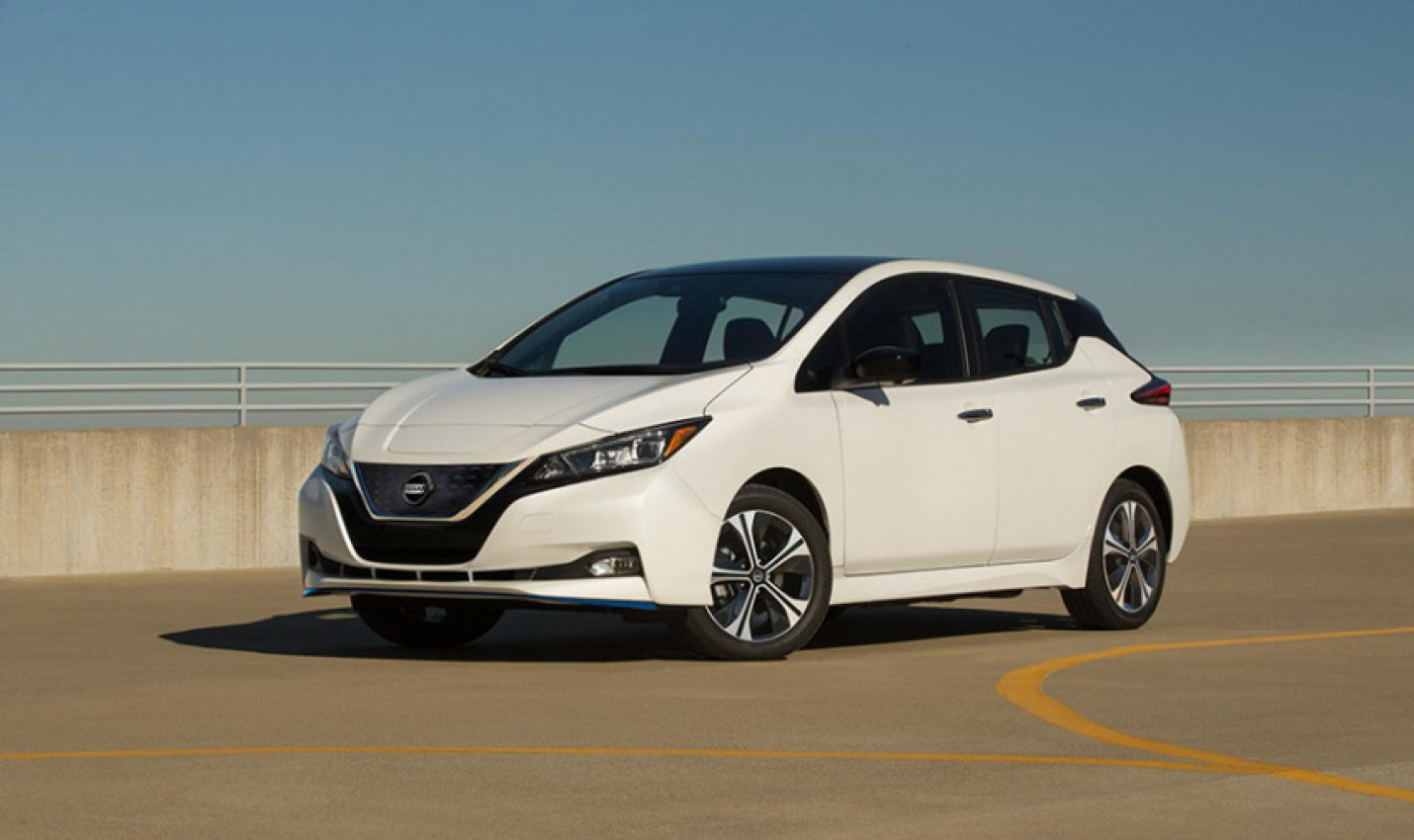 autos, cars, nissan, nissan leaf is named winner in 5-year cost to own awards