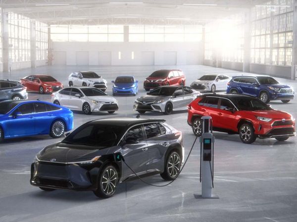 autos, reviews, toyota, toyota car sales, toyota global sales, toyota sales, volkswagen, vw, world's largest carmaker, toyota continues to reign supreme in car sales worldwide