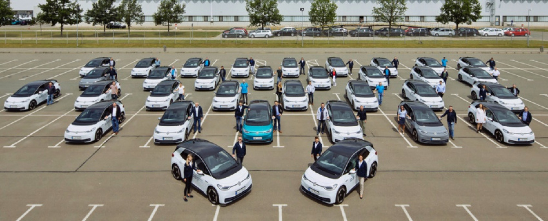 autos, cars, volkswagen, home of the id, manufacturing, modular electric drive toolkit, transparent factory, vehicle production, volkswagen meb, volkswagen’s transparent factory to become the ‘home of the id’ all-electric model