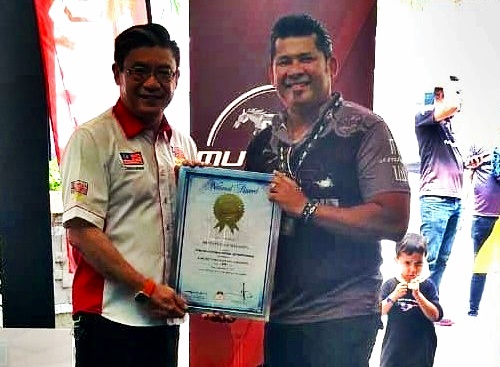 autos, cars, ford mustang, largest gathering record, malaysia book of records, sime darby auto connexion, sportscar, 137 mustang owners create new listing in the malaysia book of records