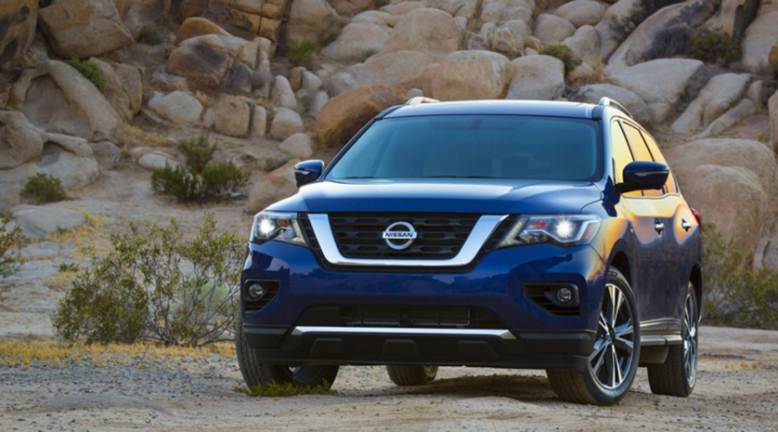 autos, cars, nissan, nissan reveals some more goodies for the 2017 pathfinder. check 'em out!
