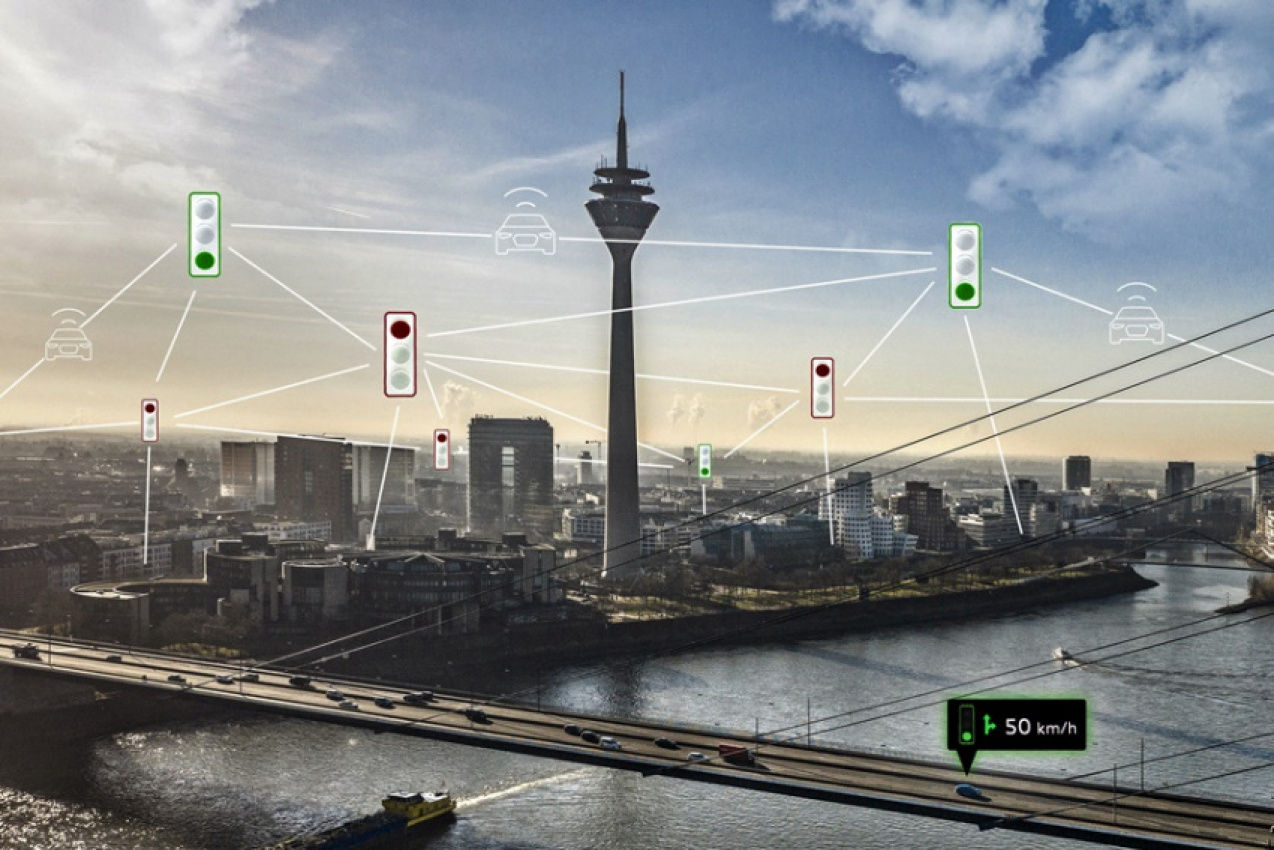 audi, autos, cars, audi traffic light information, green light optimized speed advisory, time-to-green, vehicle-to-infrastructure, ‘green wave’ with audi traffic light information makes city driving more efficient (w/video)