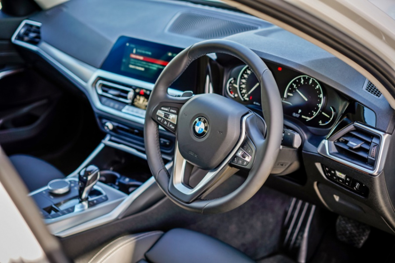 autos, bmw, cars, 320i sport, bmw 3 series, bmw 320i, bmw live cockpit plus, naca ducts, new bmw 320i sport in showrooms from this weekend, priced from rm243,800