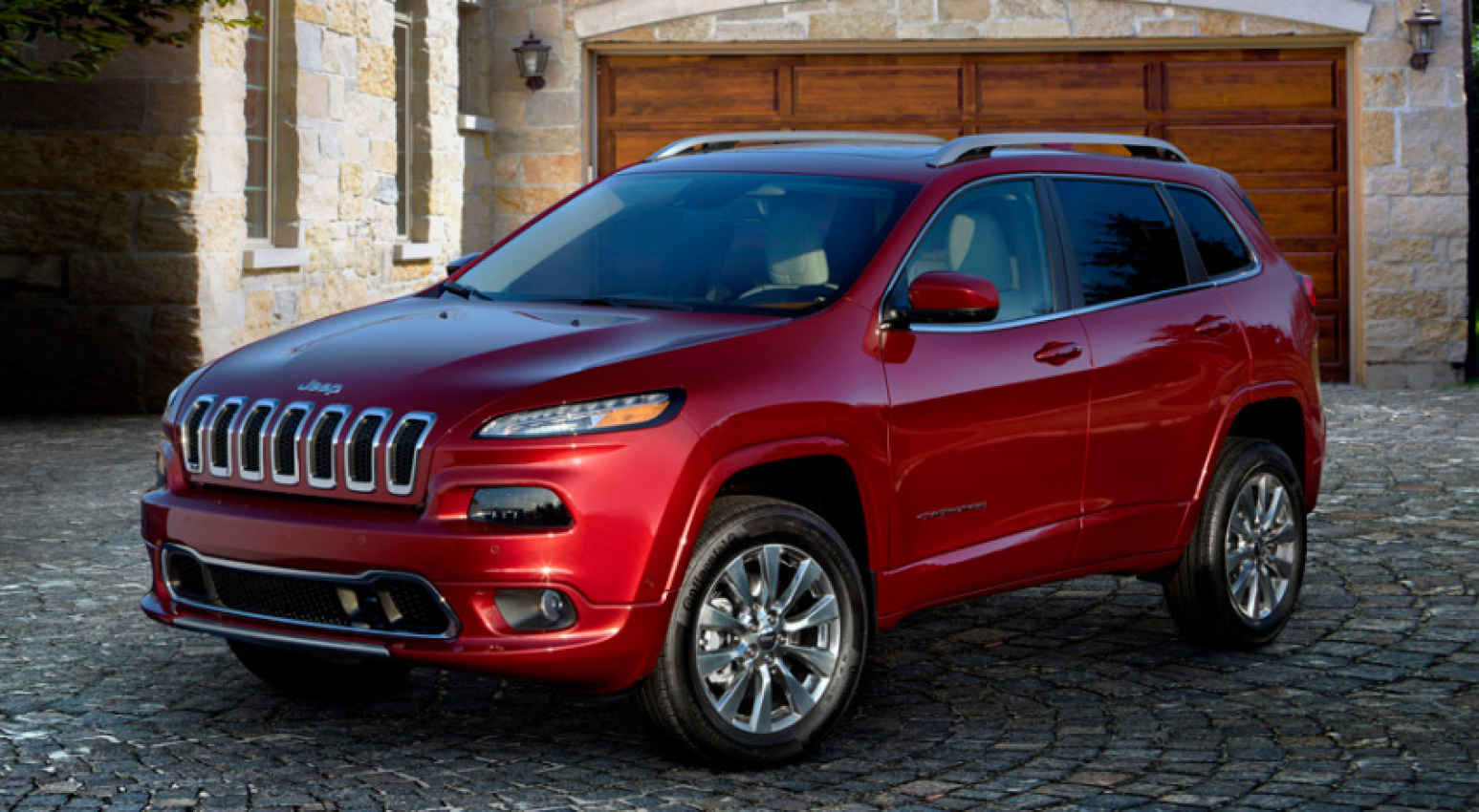 autos, cars, jeep, jeep cherokee, jeep cherokee overland goes overseas to spoil europeans