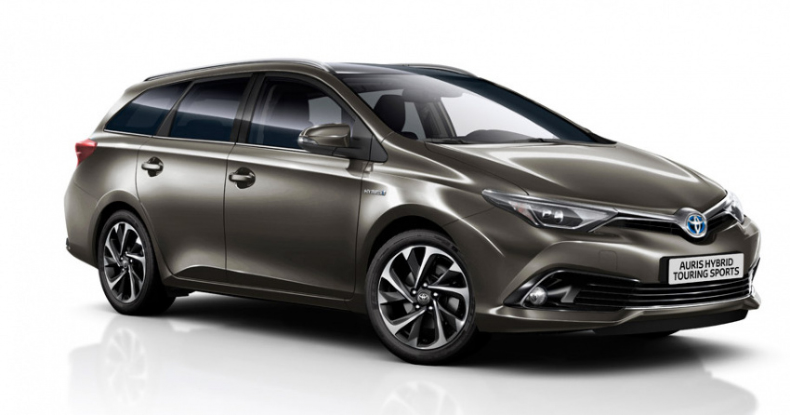 autos, cars, toyota, toyota avensis and auris get revisions for my2016