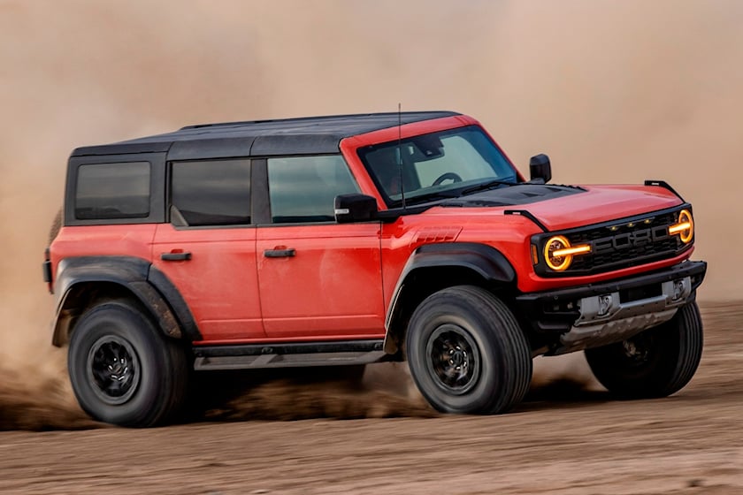 autos, cars, comparison, features, ford, jeep, android, ford bronco, jeep wrangler, off road, wrangler, android, off-road comparison: ford bronco raptor vs. jeep wrangler rubicon 392