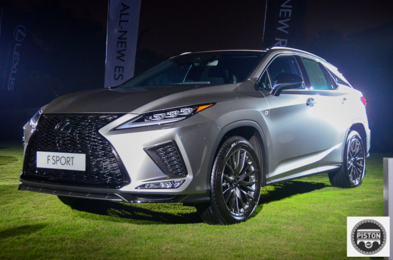 autos, cars, lexus, 2019 lexus es, 2019 lexus es250 malaysia, 2019 lexus es250 price malaysia, 2019 lexus rx300 malaysia, 2019 lexus rx300 price malaysia, lexus malaysia, lexus rx300, 2019 lexus es & rx officially launched in malaysia – from rm299,888