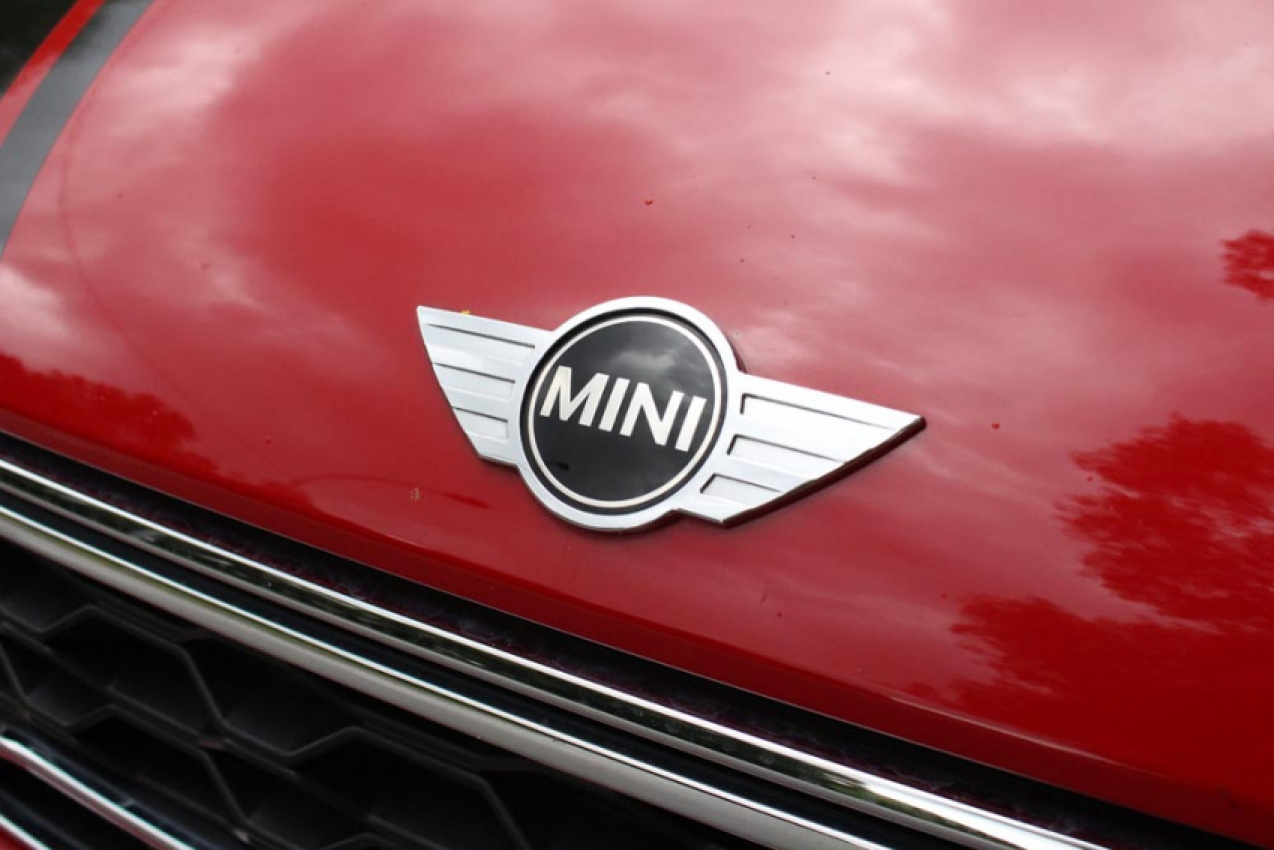 autos, car reviews, cars, mini, mini countryman, mini countryman sports review – a mini with maxi applications