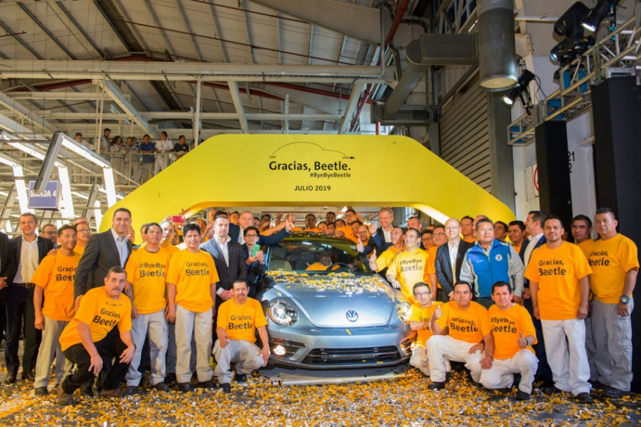 autos, cars, beetle collectors edition, final production, last unit, volkswagen, volkswagen passenger cars malaysia, vw beetle production has ended at the global production hub in mexico