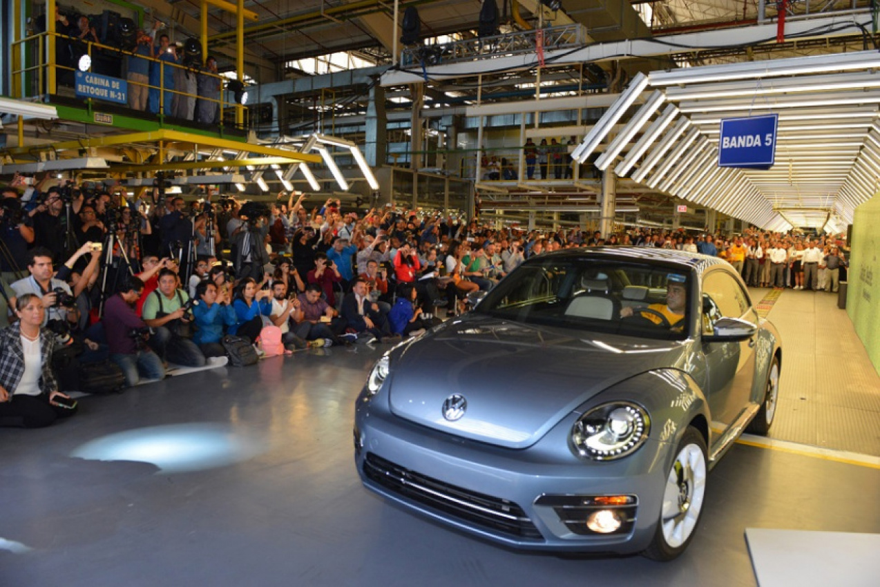 autos, cars, beetle collectors edition, final production, last unit, volkswagen, volkswagen passenger cars malaysia, vw beetle production has ended at the global production hub in mexico