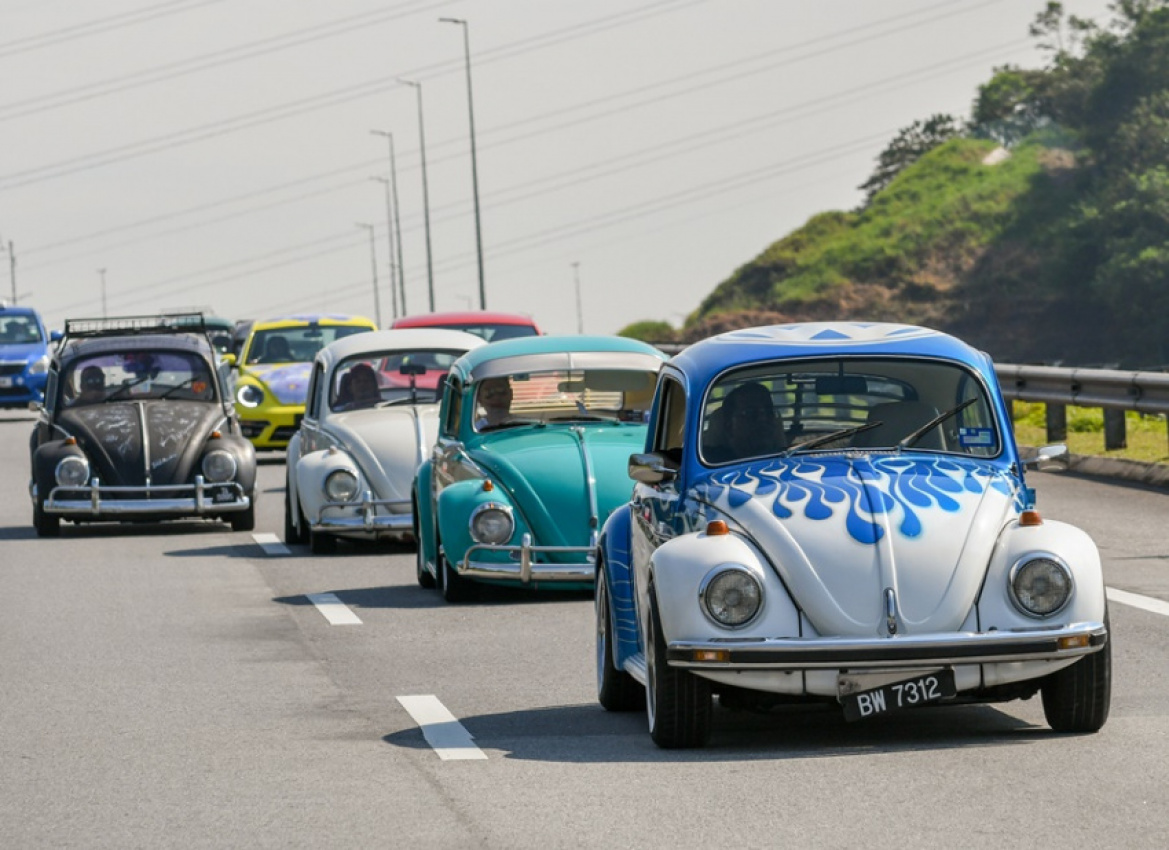 autos, cars, an iconic gathering, farewell event, putrajaya, volkswagen, volkswagen passenger cars malaysia, ‘an iconic gathering’ of vw beetles at putrajaya