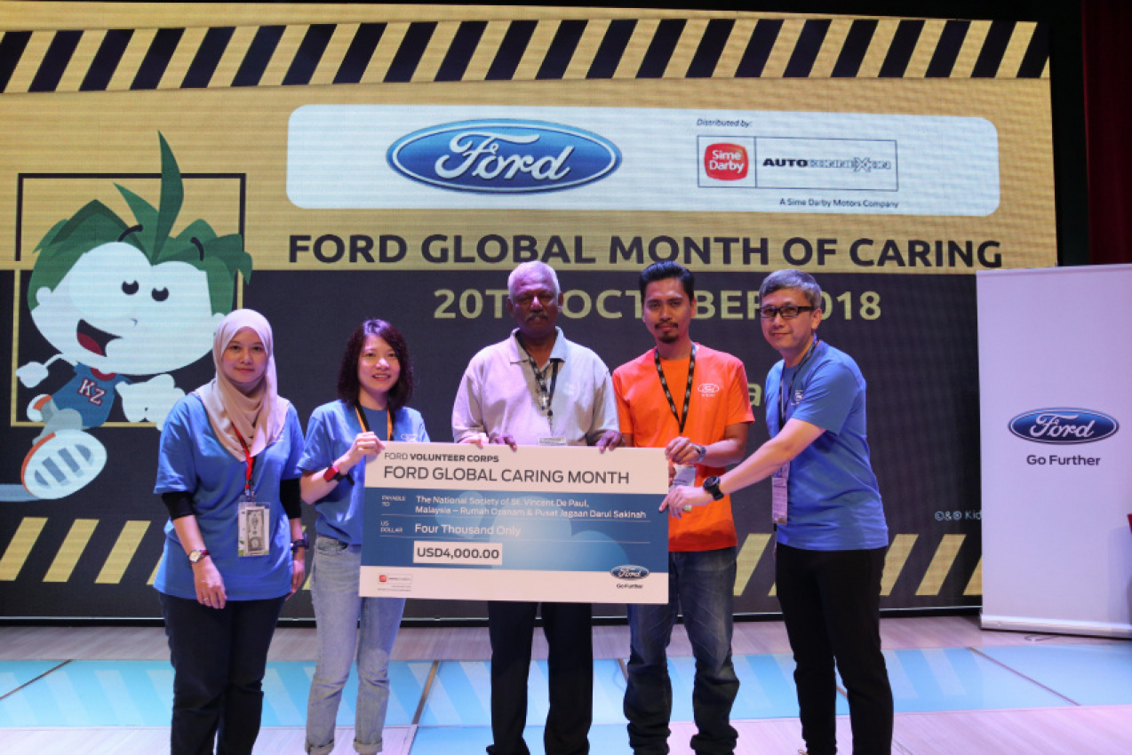 autos, cars, ford, ford global, ford global caring month 2018, ford malaysia, sime darby auto connexion, ford volunteers help build stronger communities in malaysia during global caring month 2018