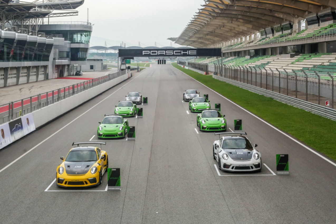 autos, cars, porsche, 911 gt3 rs 2018, porsche 911, porsche 911 gt3 rs, sime darby auto performance, videos: sdap launches porsche 911 gt3 rs @ sepang – customers take delivery & do immediate hot-laps!