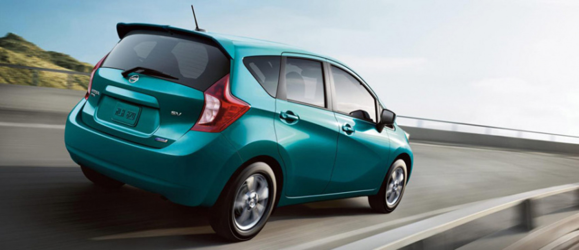autos, cars, nissan, nissan finally shows extended list of goodies for the 2016 versa note