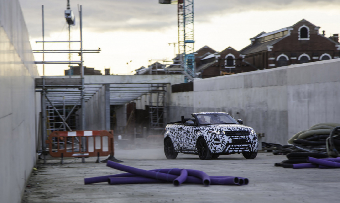 autos, cars, land rover, land rover convertible demonstrates its capabilities 