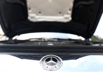autos, cars, mercedes-benz, android, autos mercedes-benz, mercedes, android, mercedes-benz s 560 e: plug in to sheer luxury