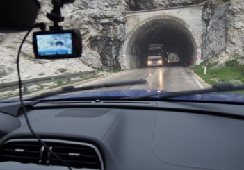 autos, cars, jaguar, autos jaguar, jaguar f-pace, full drive report on jaguar f-pace in montenegro - videos