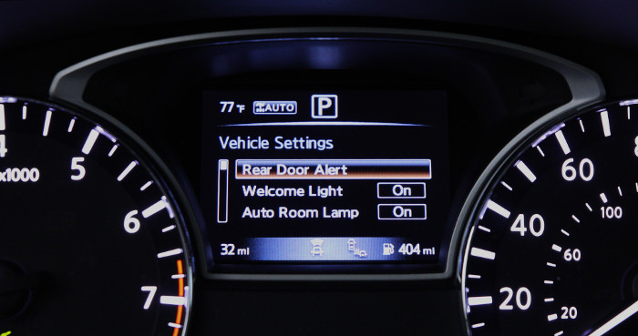 autos, cars, nissan, nissan pathfinder, rear door alert, renault-nissan alliance, nissan invents new feature for backseat reminders