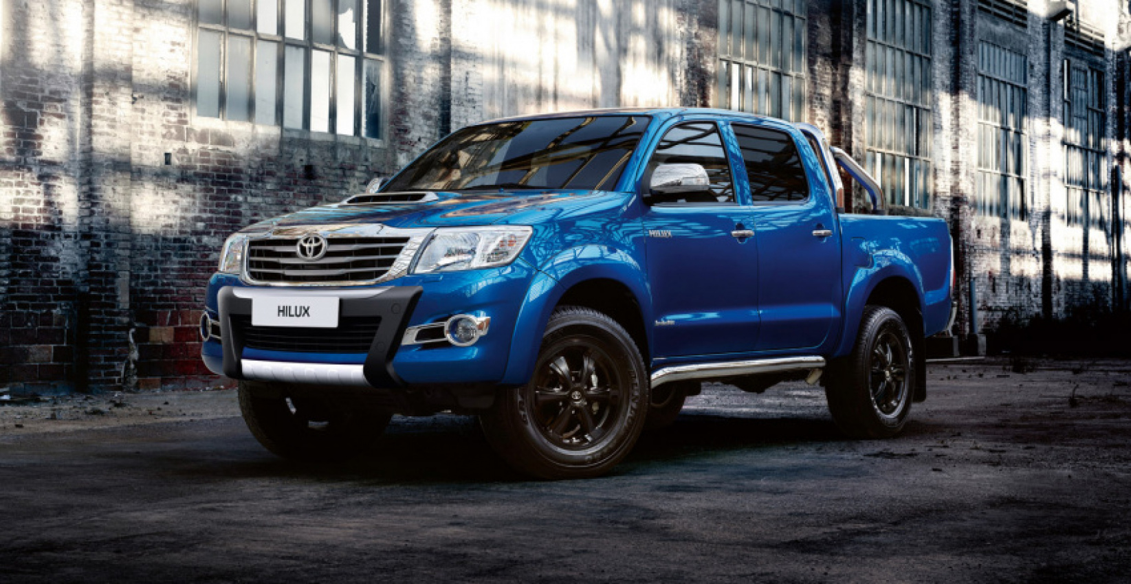 autos, cars, toyota, toyota hilux, 2015 toyota hilux invincible x takes on the toughest terrains