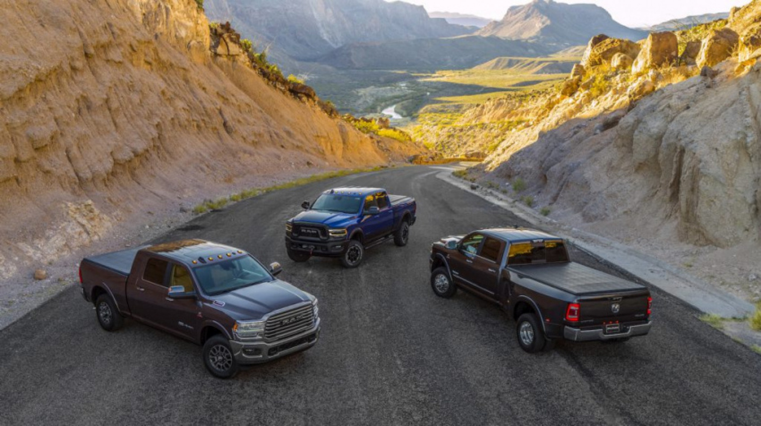 autos, cars, ram, this is what you get if you upgrade from a 2022 ram 1500 to a ram 2500