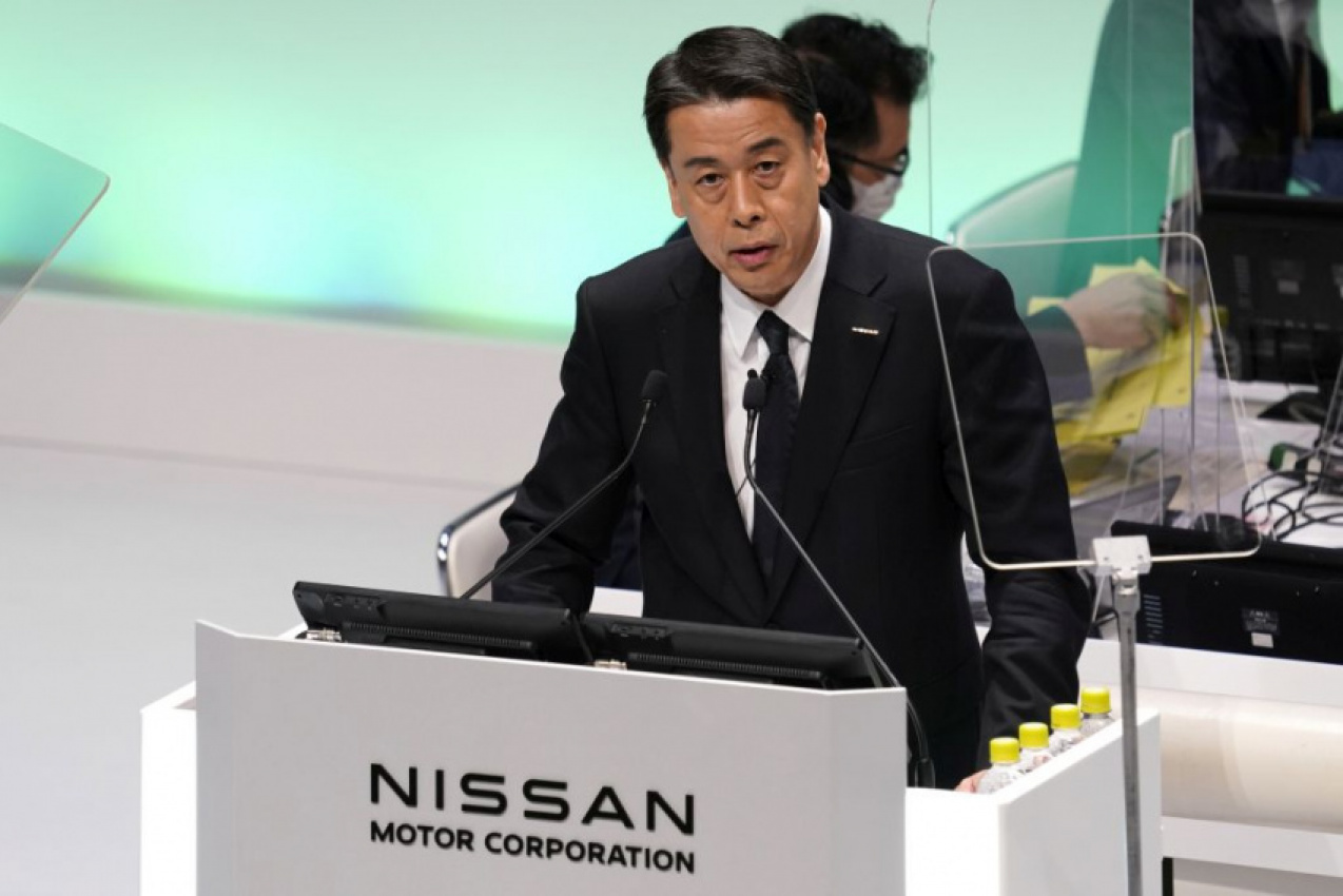 autos, cars, nissan, autos nissan, ghosn looms over nissan annual meeting years after arrest