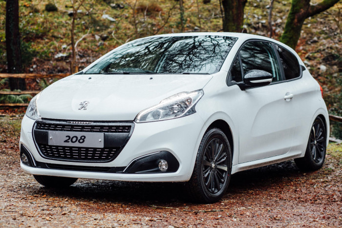 autos, cars, geo, peugeot, catie munnings, peugeot 208, peugeot 208 black edition, peugeot 208 r2, rallying, peugeot 208 black edition introduced in uk