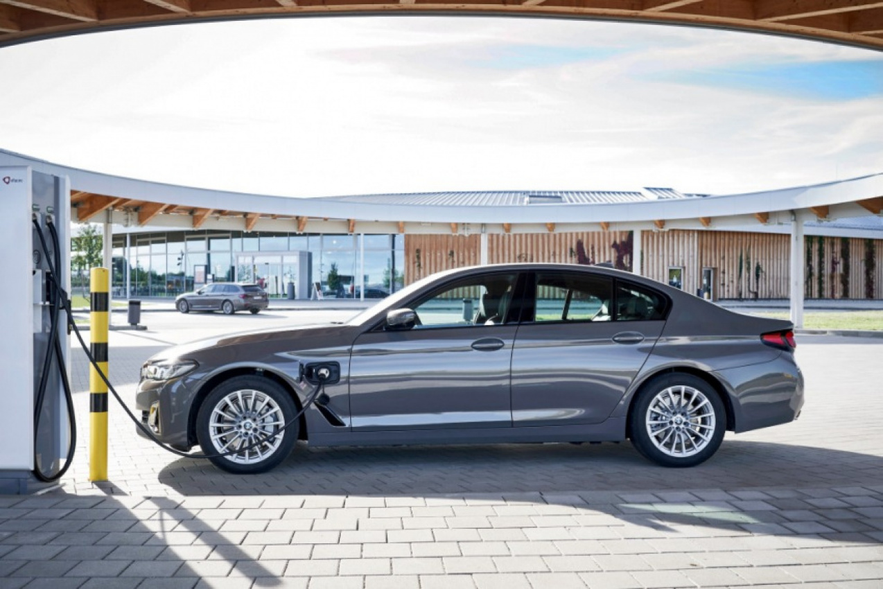 autos, bmw, cars, autos bmw, bmw releases new entry-level hybrids for 3 and 5 series
