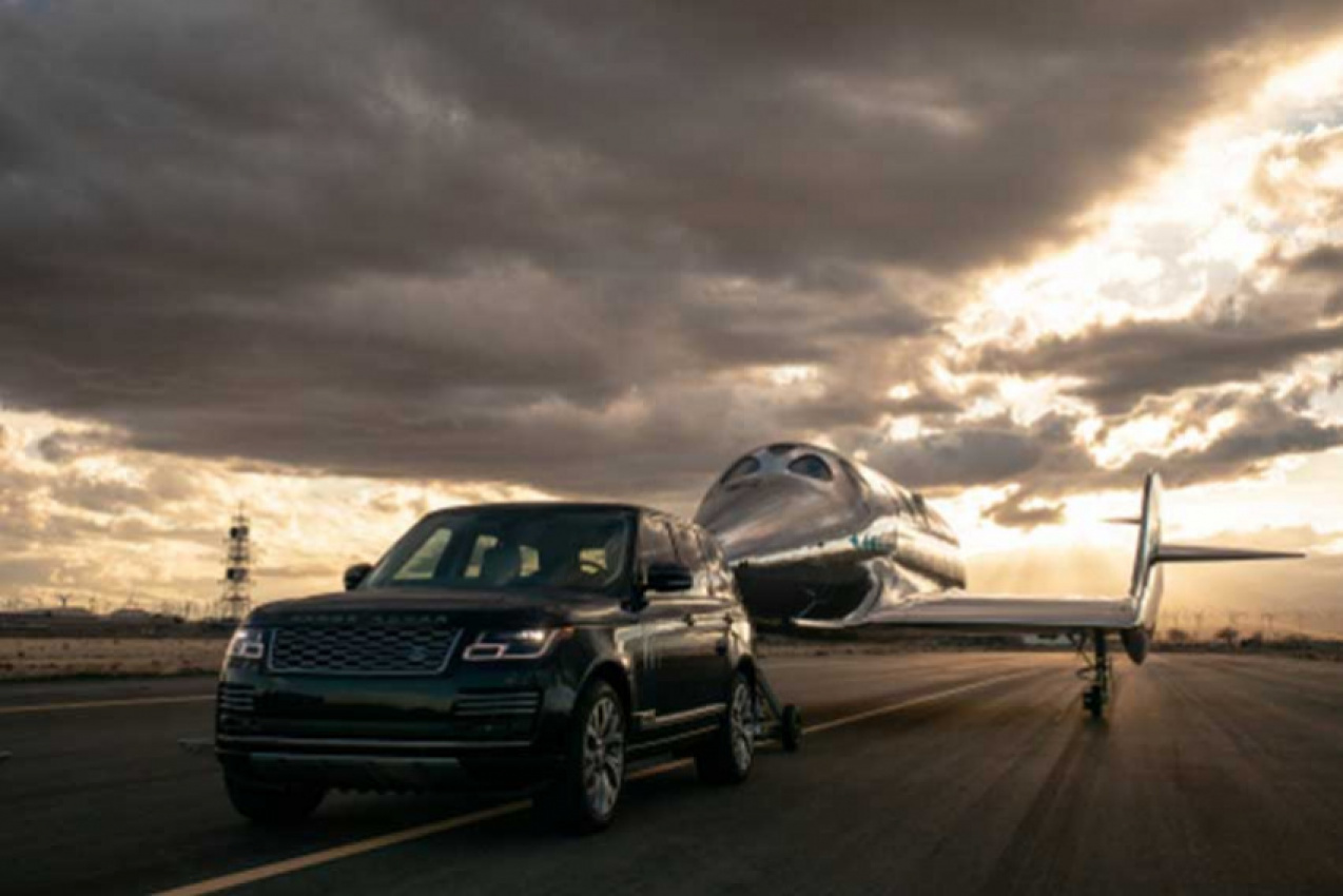 autos, cars, land rover, land rover defender 110, range rover astronaut edition, virgin galactic, a tale of two land rovers that took virgin galactic a step ahead in the space race