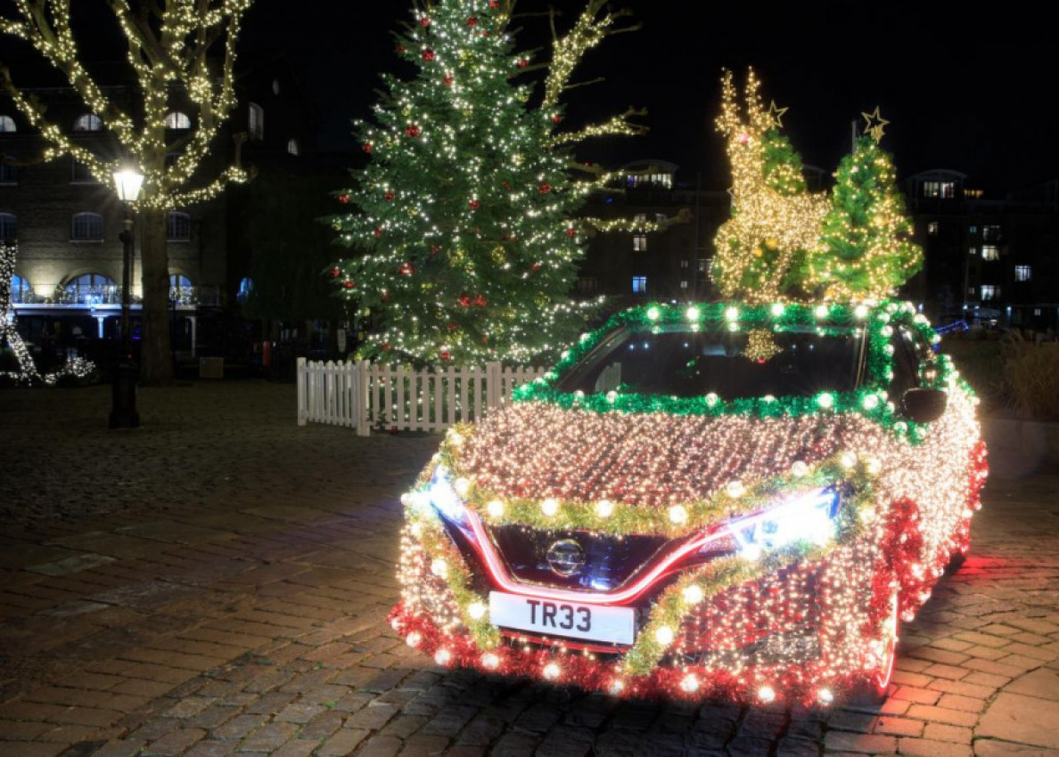 autos, cars, nissan, autos nissan, nissan dresses up the leaf ev as a christmas tree for the holidays