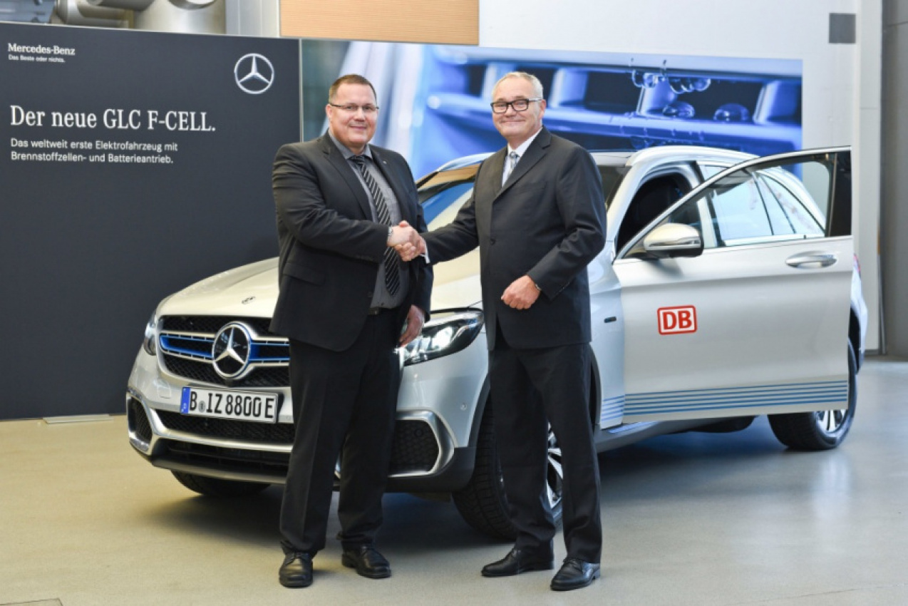 autos, cars, mercedes-benz, autos mercedes-bnez, mercedes, mercedes-benz presents first electric-hydrogen-powered glcs to german customers