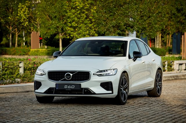 autos, cars, volvo, volvo announces revised price list, cheapest model is rm241k