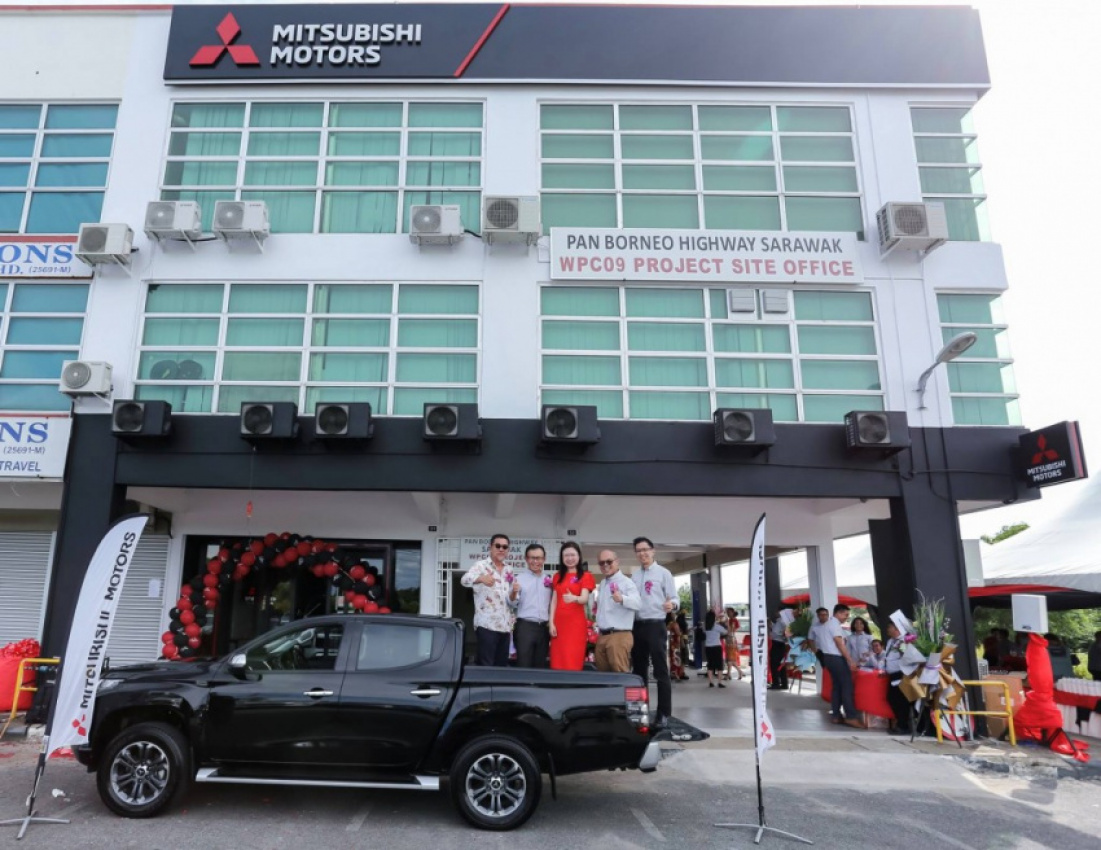 autos, cars, mitsubishi, autos mitsubishi, mitsubishi motors opens new showroom in bintulu