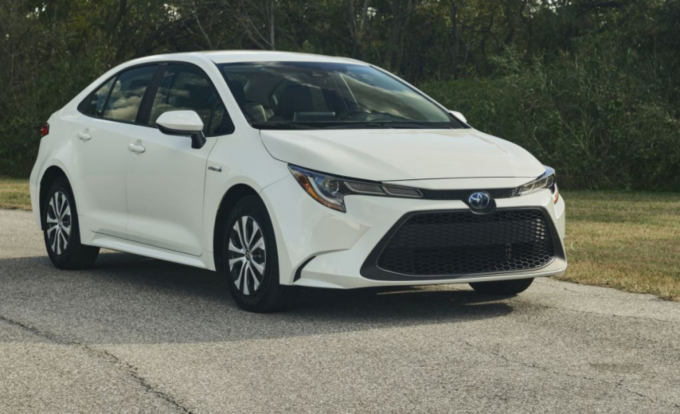 autos, cars, toyota, autos toyota, toyota to sell first hybrid car made in brazil