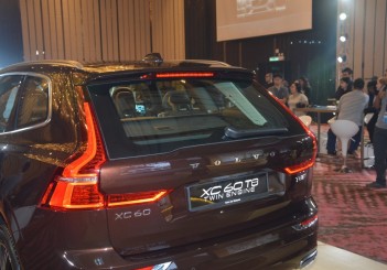 autos, cars, volvo, android, autos volvo, volvo xc60, android, 2018 volvo xc60 launched in three ckd variants: rm298,888 to rm343,888