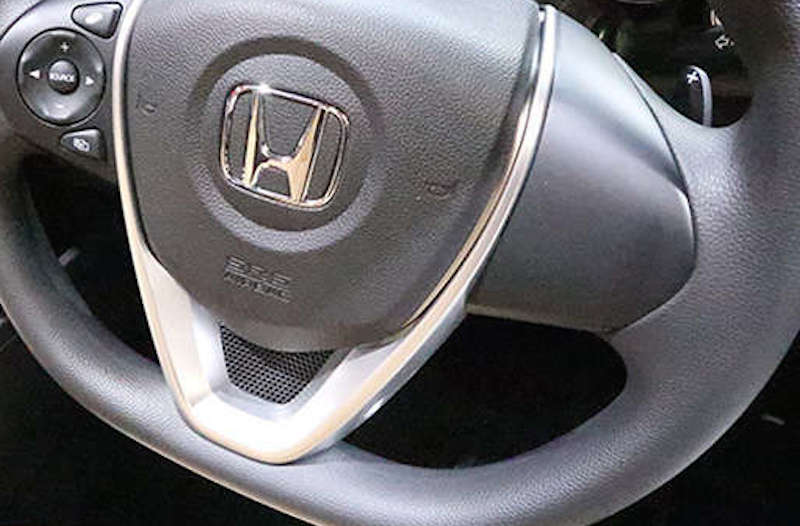 autos, cars, honda, autos honda, honda to use facebook to find owners with defective takata airbags